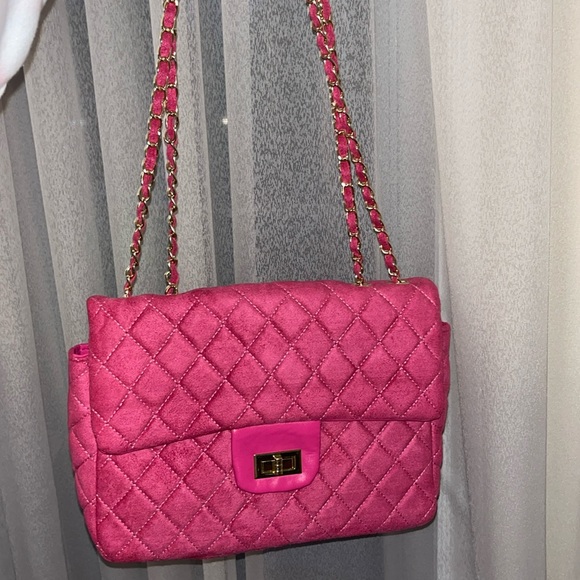 Quilted Pink Bag with Gold Hardware - Picture 3 of 8
